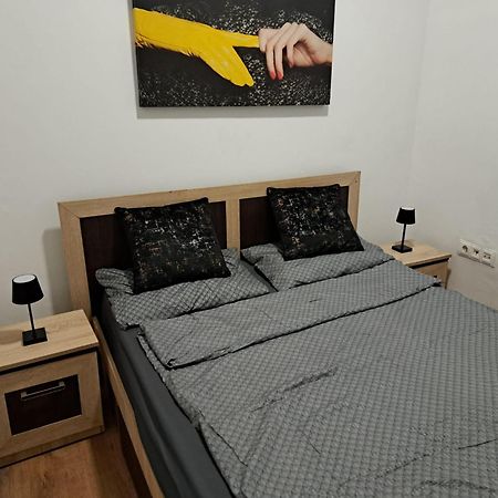 אורדאה Regim Hotelier Pietonala מראה חיצוני תמונה